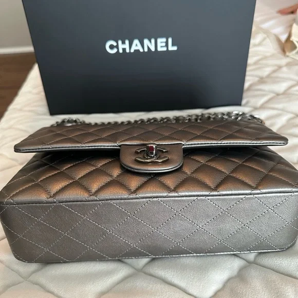 Like new Chanel medium classic flap Ruthenium! - Picture 2 of 5